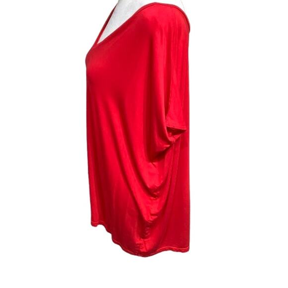 PIKO 1988 Bright Red Bamboo Blend Top Small – Minimalist, Relaxed, Versatile - Picture 2 of 7